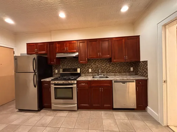 333 Sip Avenue image 4 of 14