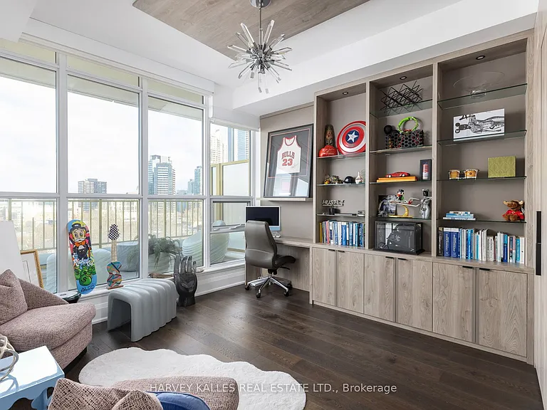 151 Avenue Rd #805 — Photo 32