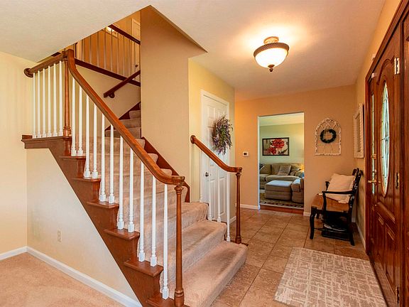 2nd image of 20606 Trowbridge Ln