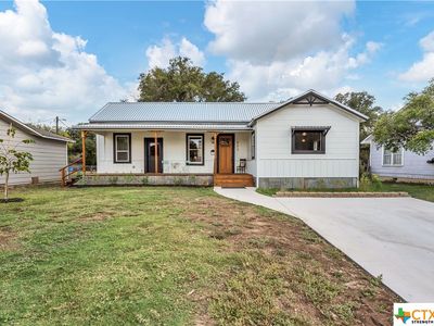 823 E Cedar St, Seguin, TX, 78155