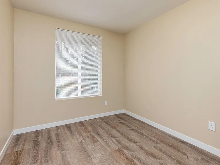 2519 204th Pl SW — Photo 13