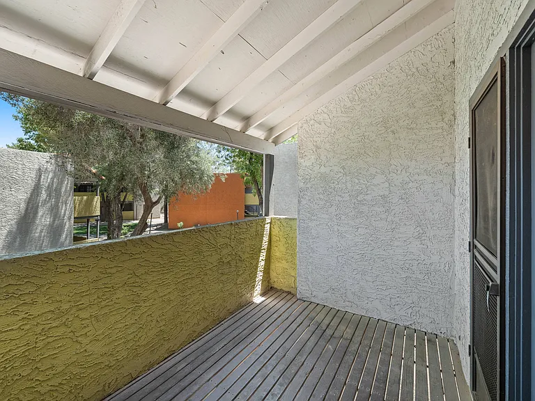 Villatree Apartments — Photo 13