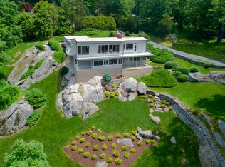 7 Memory Ln, Greenwich, CT 06831