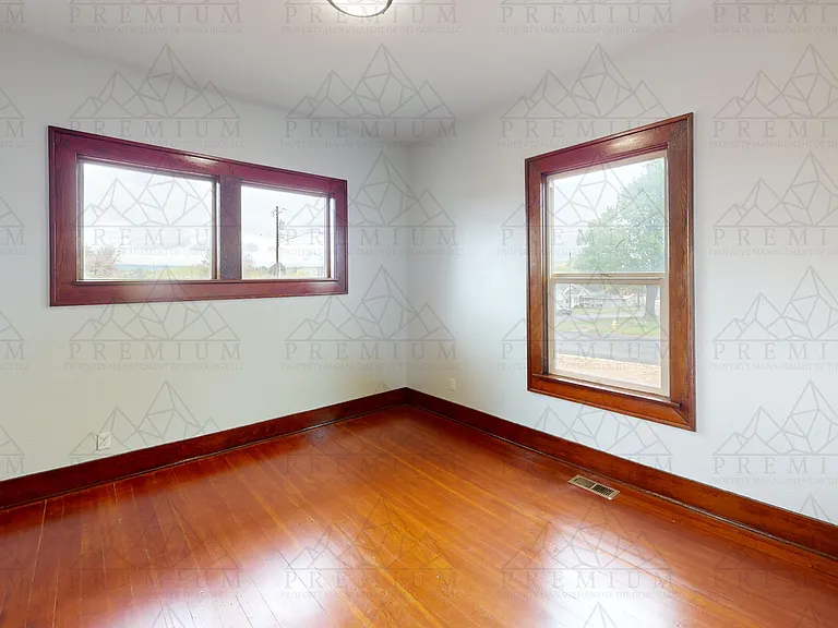 620 Pemberton St — Photo 12