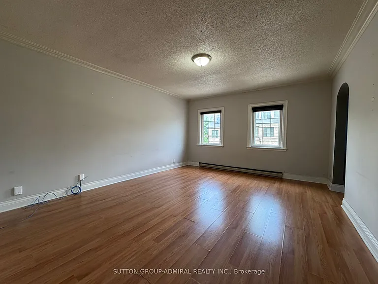 1188 Avenue Rd #4 — Photo 6