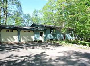 9740 S Kaubashine Rd #S, Hazelhurst, WI 54531