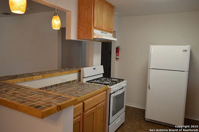 1812 Mardell St — Photo 3