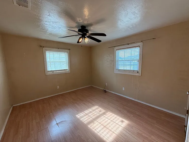 232 Lincoln Ave — Photo 10