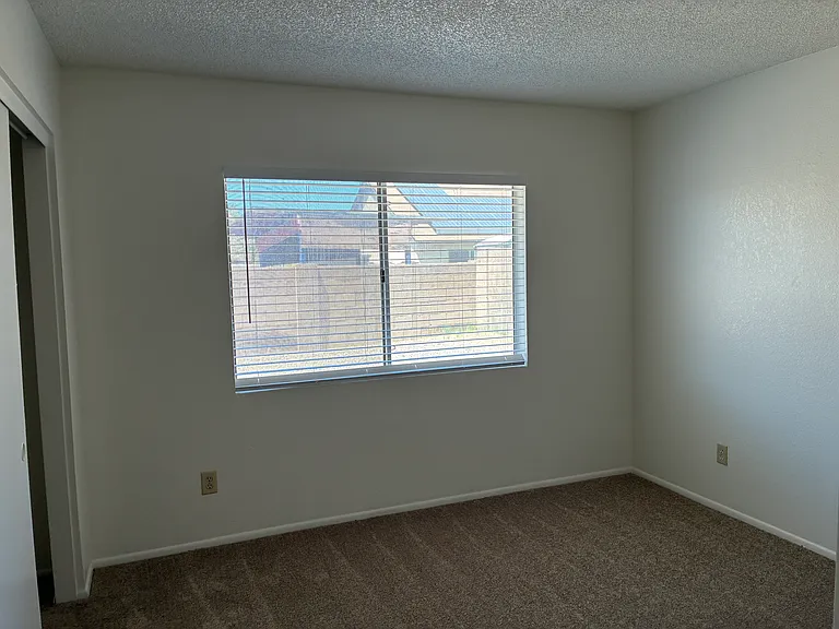 10820 W Wagon Wheel Dr — Photo 27