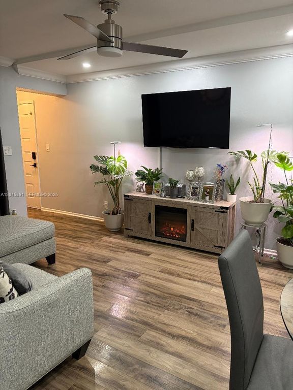 109 Gardens Dr APT 104, photo 9