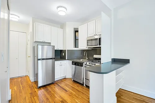 1378 York Ave #3A Photo 1