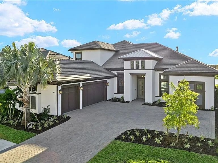 15429 Turin Dr — Photo 42