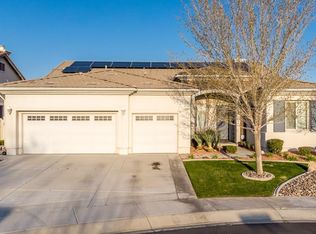 10229 Daylily St, Apple Valley, CA 92308