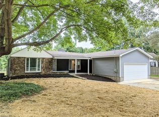 6125 Oak St, Lowellville, OH 44436