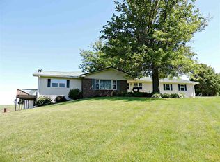9049 Holmes Rd, Hudson, IA 50643