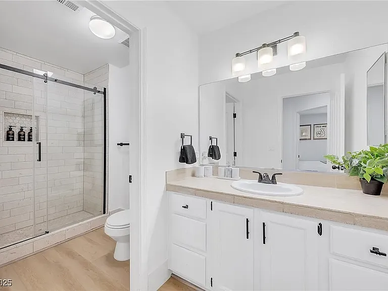 2728 Monrovia Dr — Photo 31