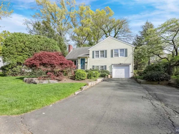 2 John St, Norwood, NJ 07648