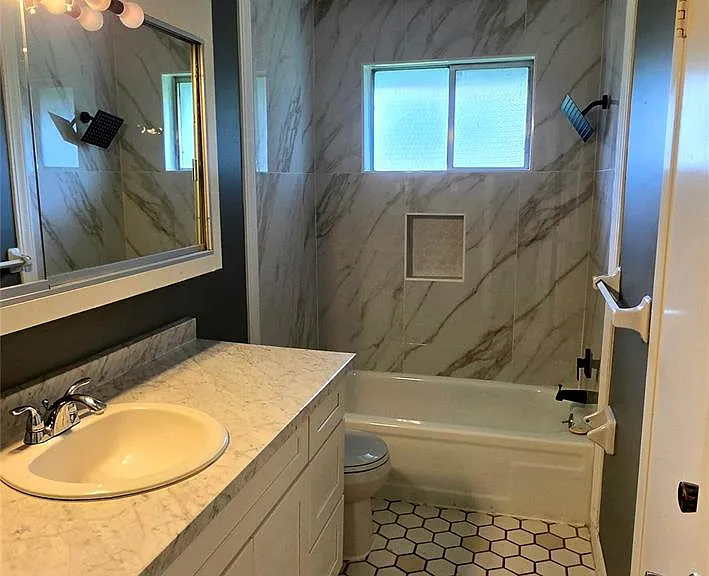 2204 Mimosa Ct — Photo 9