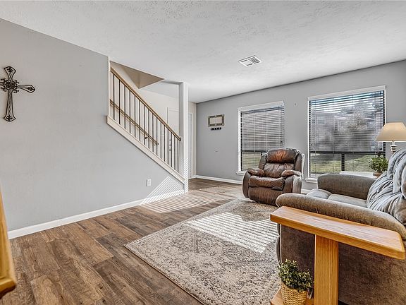 5th image of 2807 Wildflower Dr APT 40