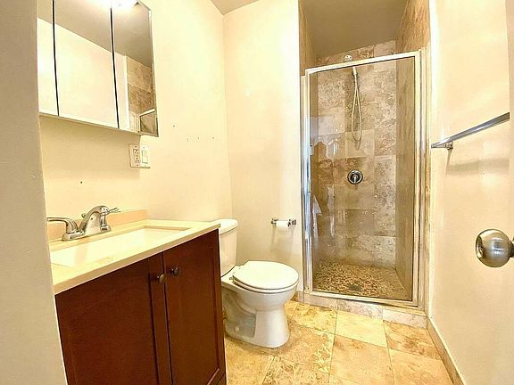 4th image of 254 W 73rd St #E