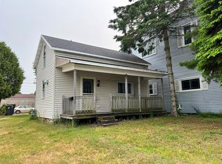 820 Navarino St, Algoma, WI 54201