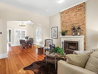 1386 Perry St — Photo 28