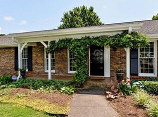 420 Knoll Woods Ter, Roswell, GA 30075