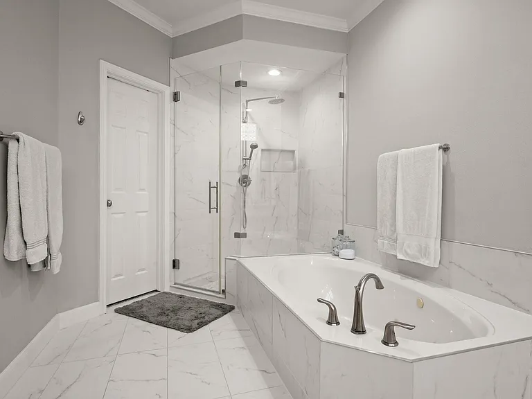 4218 Leaflock Ln — Photo 23