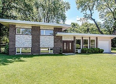 1st image of 242 Vista Ct
