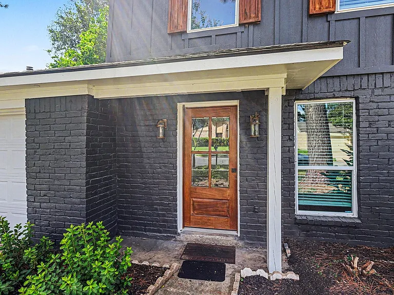 2430 Summer Spring Dr — Photo 4