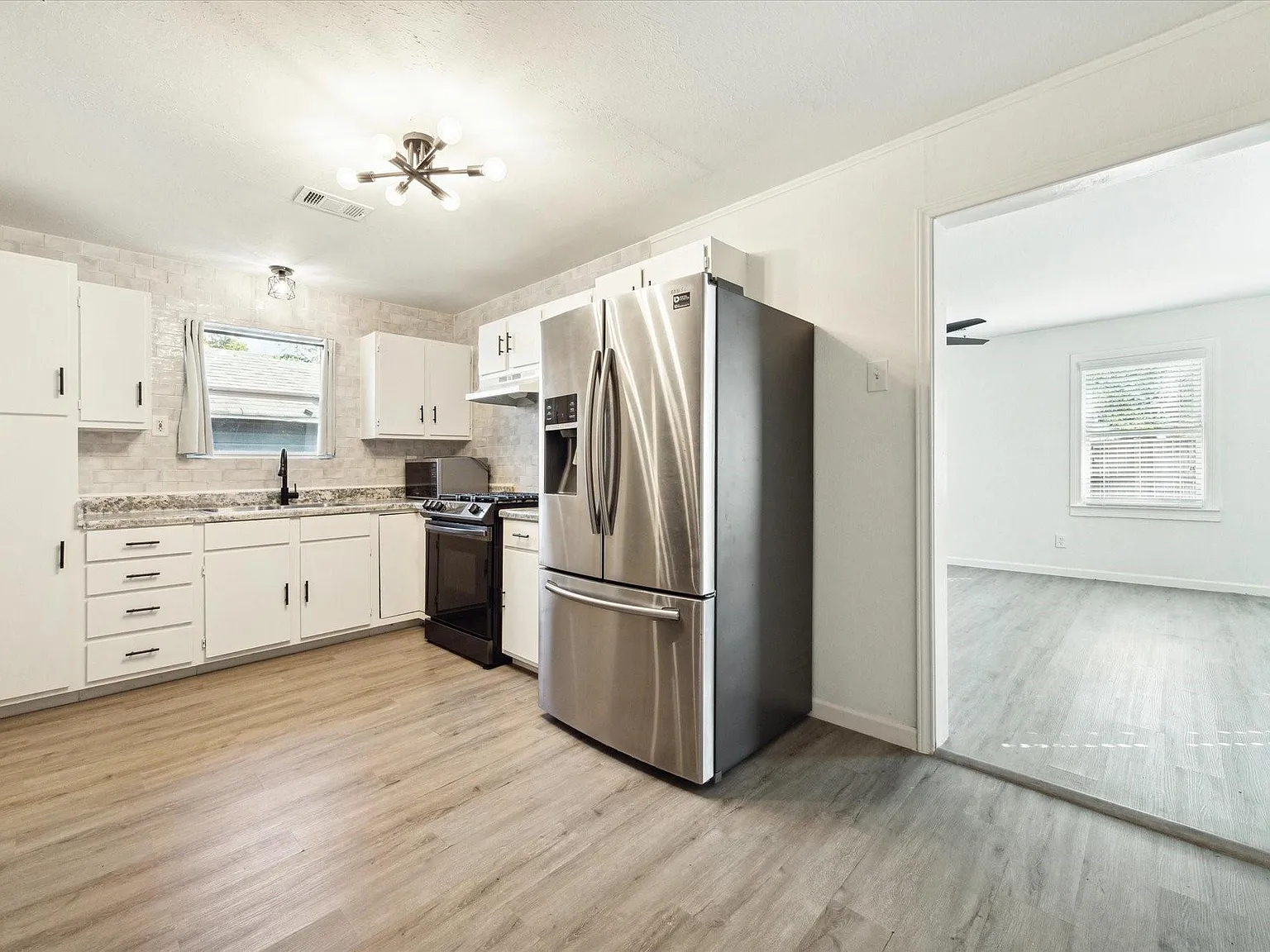 1 bed, 1.0 bath, 750 sqft, $1,250 — Photo 3
