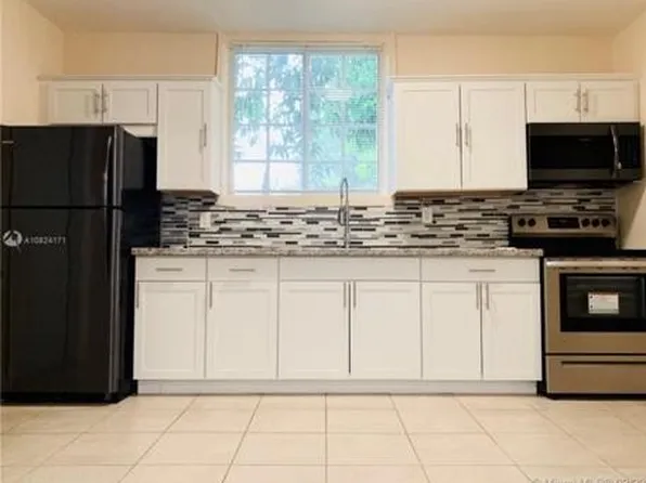 112 SW 67th Ave #2, Hollywood, FL 33023