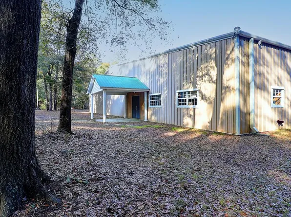 319 County Road 79, Headland, AL 36345