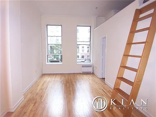 Rented by Kian Realty | media 6