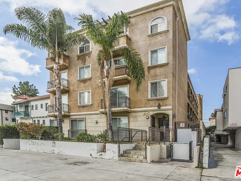 345 S Harvard Blvd #302 — Photo 1