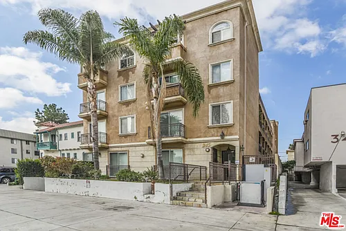 345 S Harvard Blvd #302 Photo 1