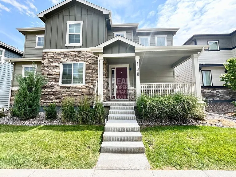 11909 Norfolk Ct — Photo 1