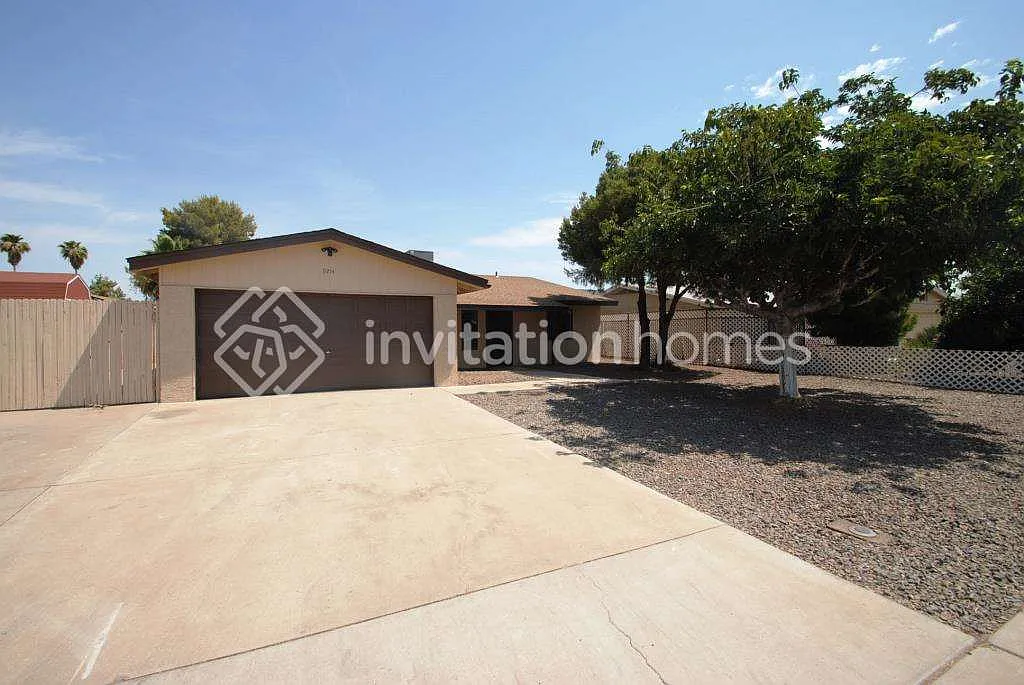 9214 W Cortez Ave Peoria, AZ 85345 — Photo 1