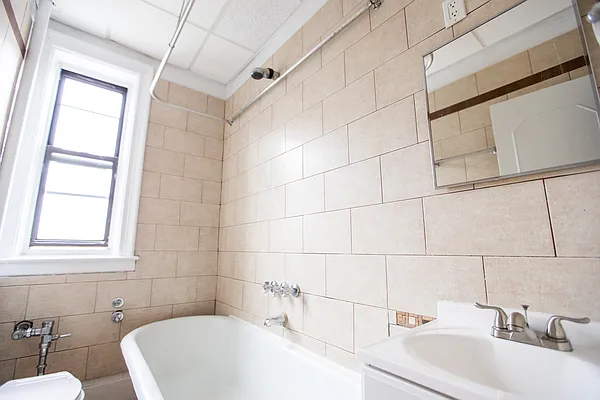 Rented by A & R Realty LLC | media 18