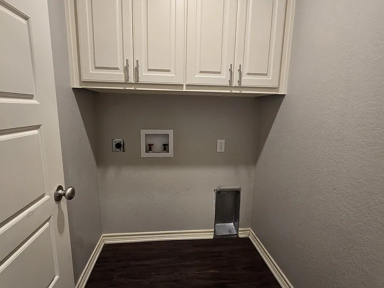 19866 Meadow West Ln — Photo 19