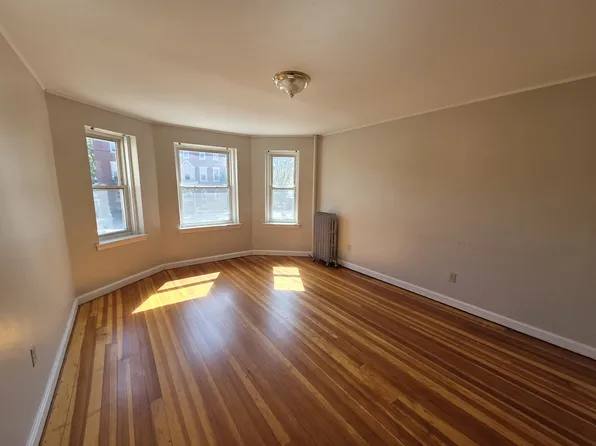 107 Norfolk St APT 3, Cambridge, MA 02139