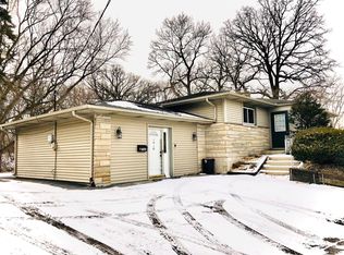 1562 Joliet St, Dyer, IN 46311