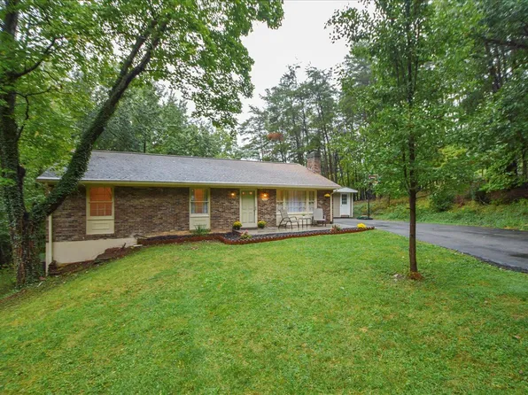 3439 Meadowlark Rd, Roanoke, VA 24018