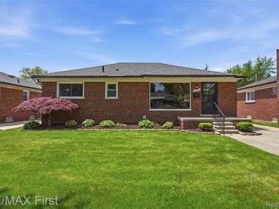 26419 Princeton St, Saint Clair Shores, MI, 48081