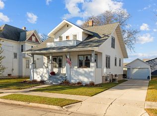 45 N 6th St, HILBERT, WI 54129