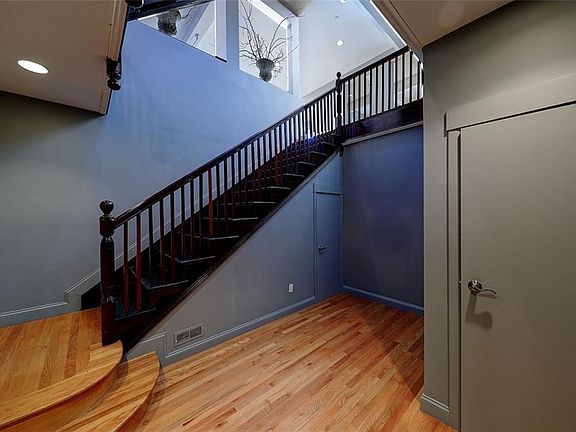 3rd image of 711 Westminster St #3