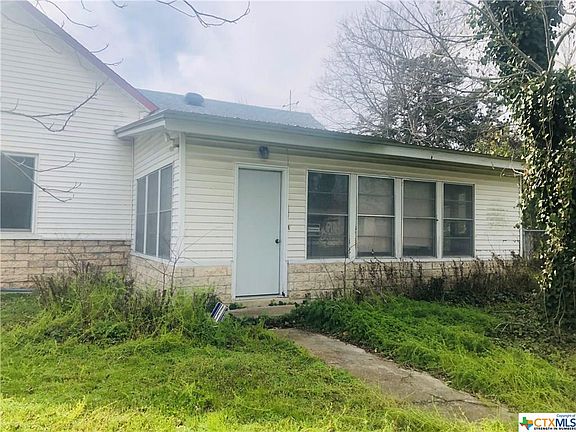 5th image of 1211 Woodlawn St