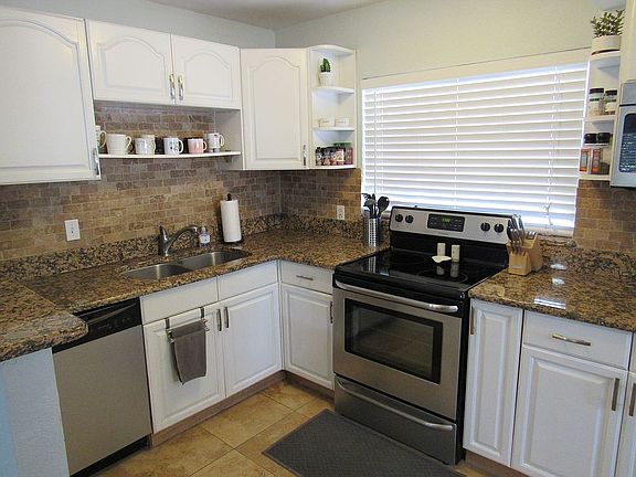 5th image of 3110 Knollwood Cir