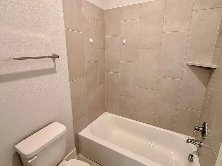 3810 Rutledge Dr — Photo 6