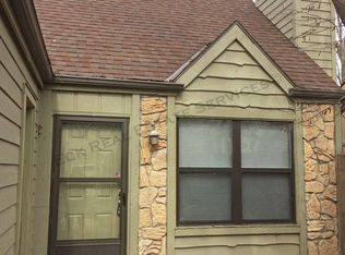 1912 W 3rd St, Lawrence, KS 66044